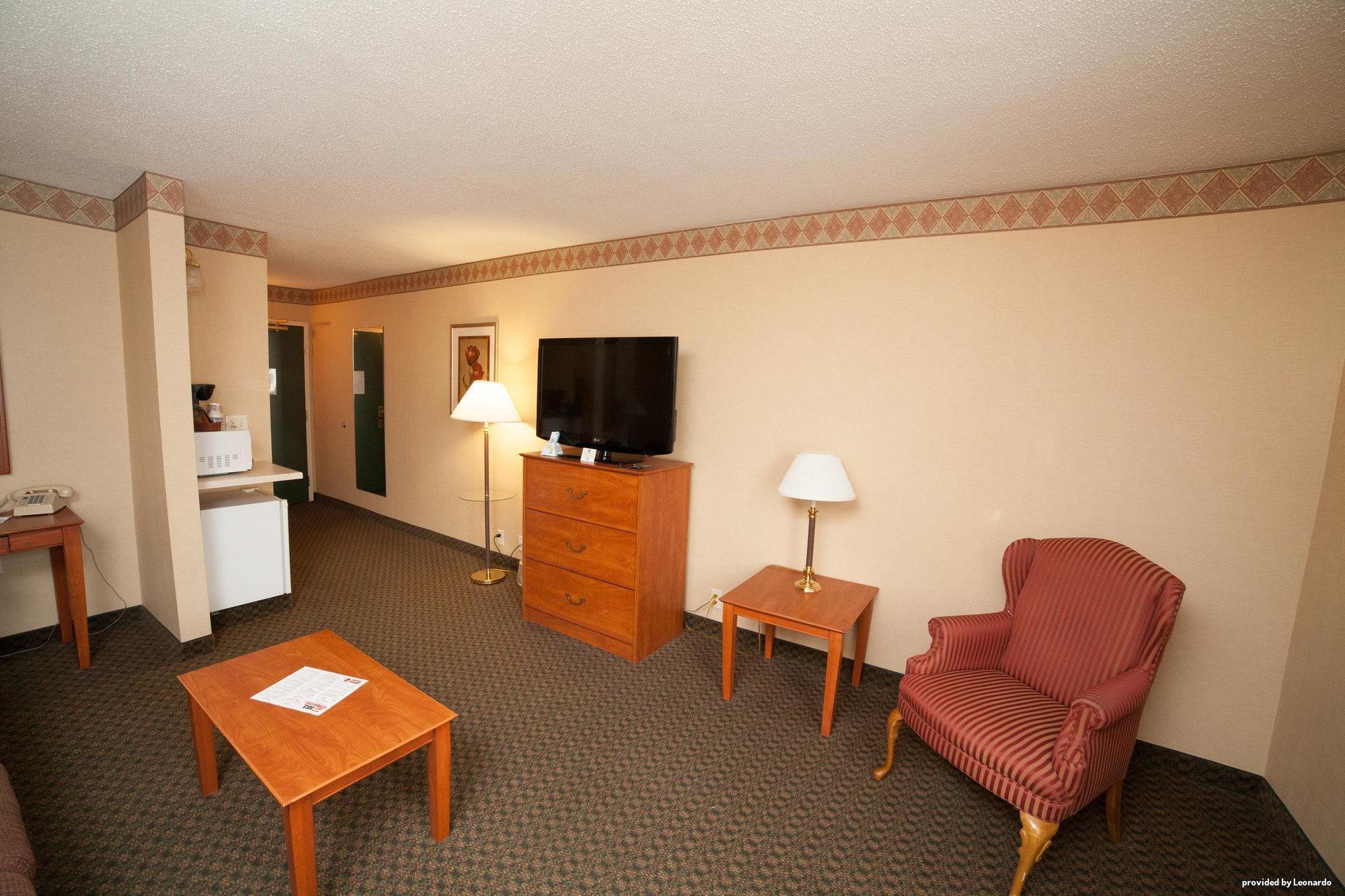Country Inn & Suites By Radisson, Fergus Falls, Mn Exteriör bild