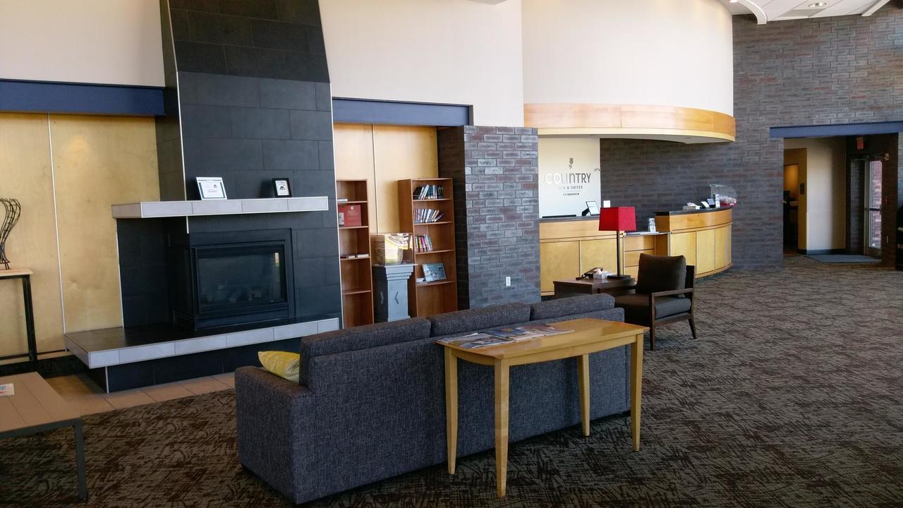 Country Inn & Suites By Radisson, Fergus Falls, Mn Exteriör bild